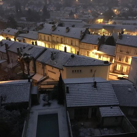 Golf & Rempart Apartment Angouleme Exterior photo