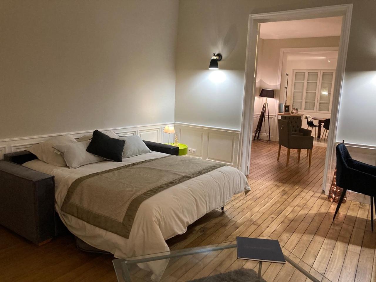 Golf & Rempart Apartment Angouleme Exterior photo